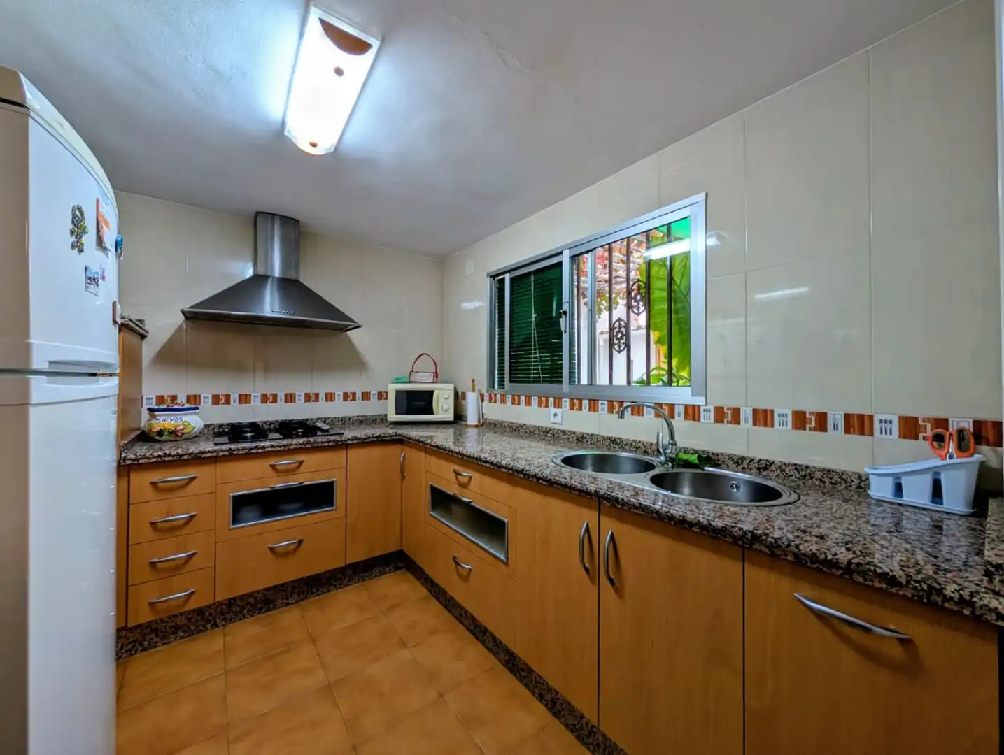 Cuina de Casa o xalet en venda en Loja amb Aire condicionat, Terrassa i Traster