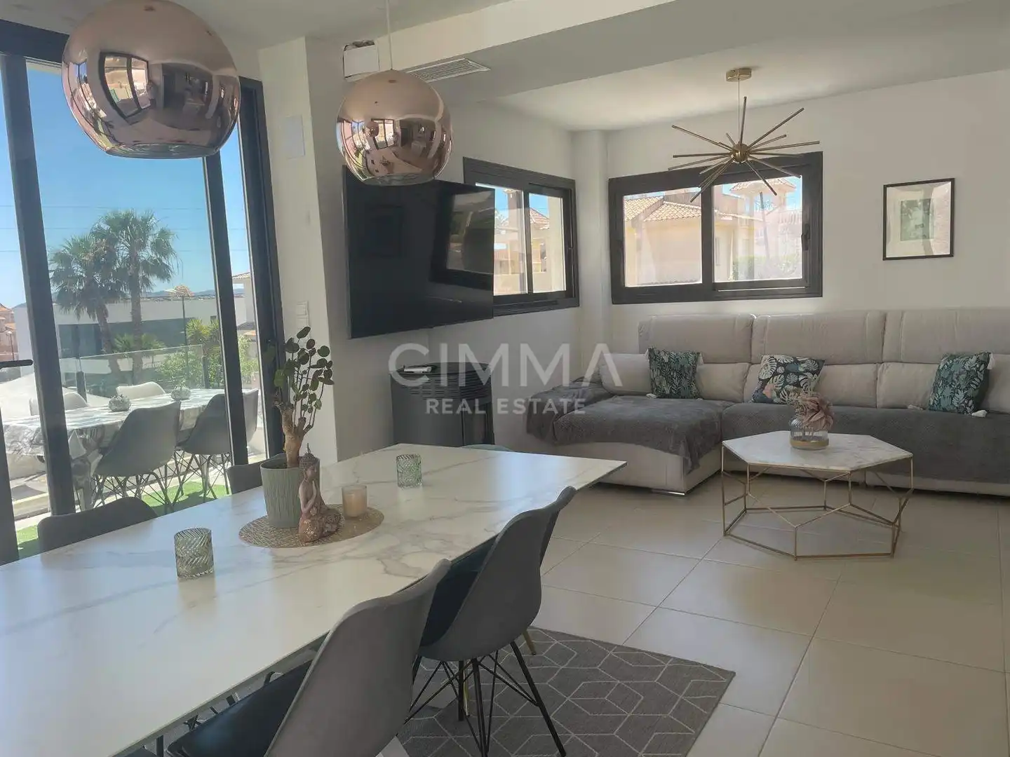 Sala de estar de Casa o chalet en venta en La Nucia con Aire acondicionado, Calefacción y Jardín privado