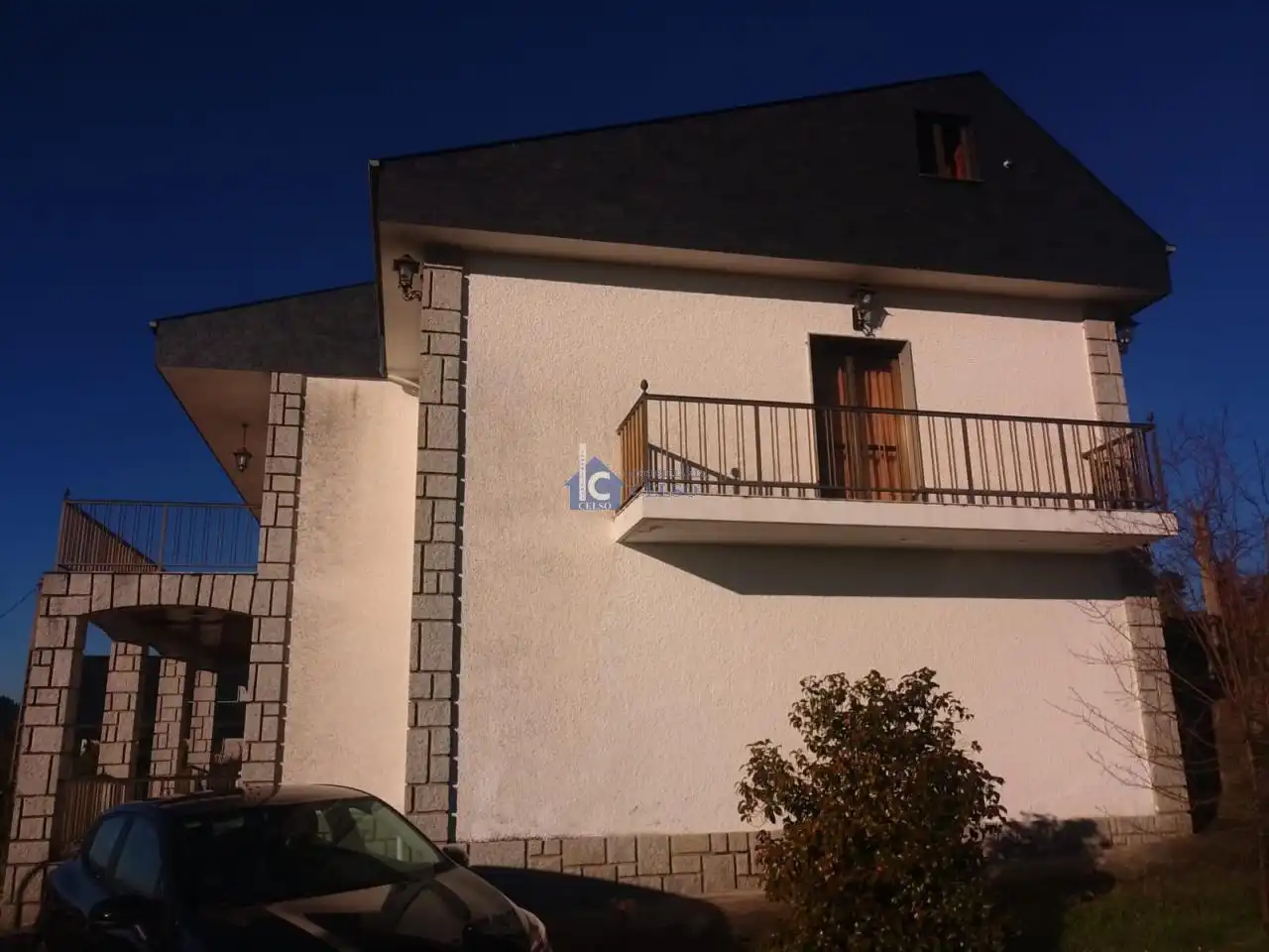 Vista exterior de Casa o chalet en venta en Ourense Capital  con Calefacción, Jardín privado y Amueblado