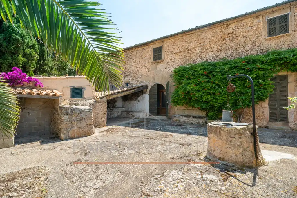 Vista exterior de Finca rústica en venda en Pollença amb Jardí privat, Terrassa i Traster