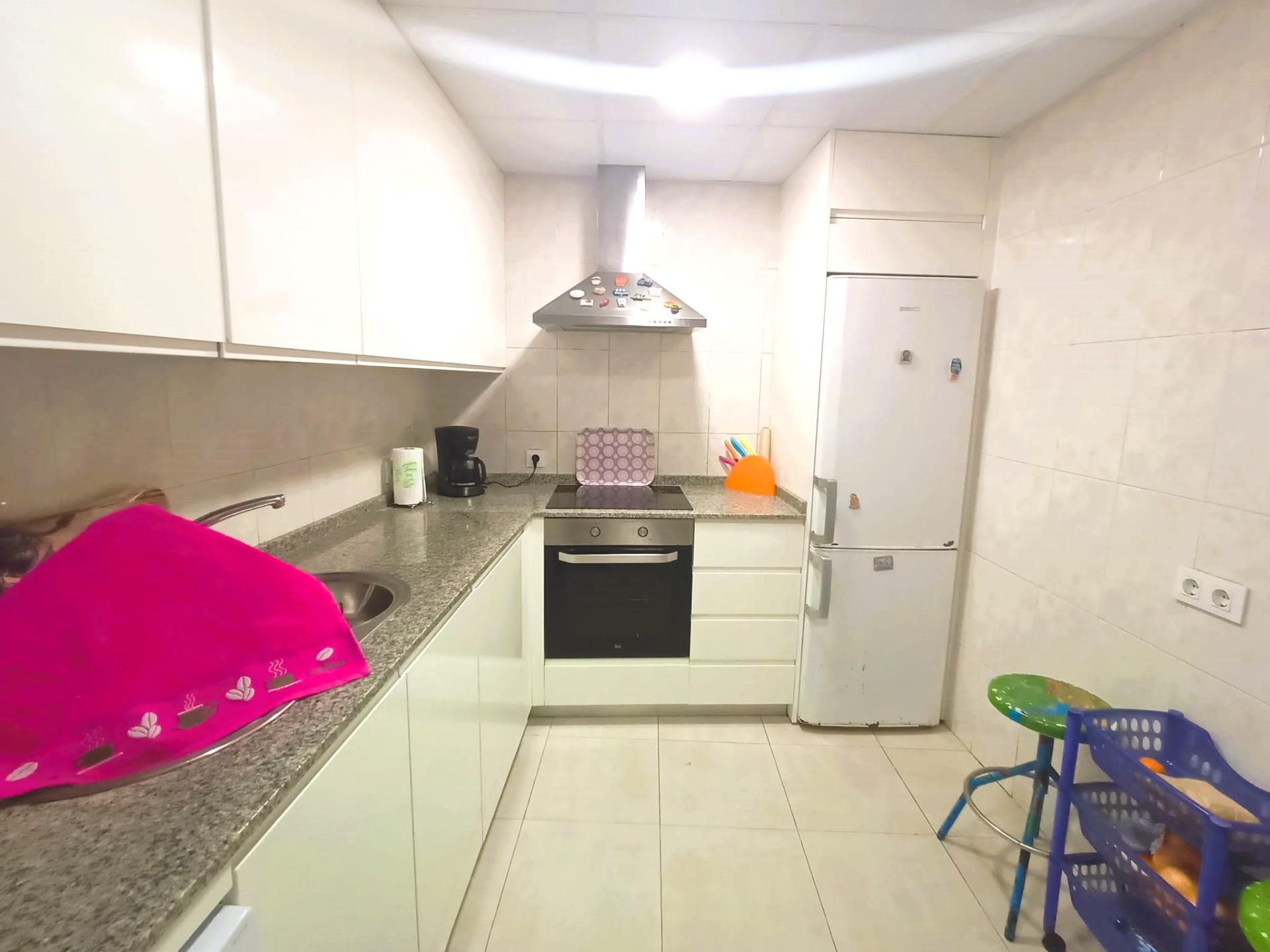 Cuina de Casa o xalet en venda en Cáceres Capital amb Terrassa