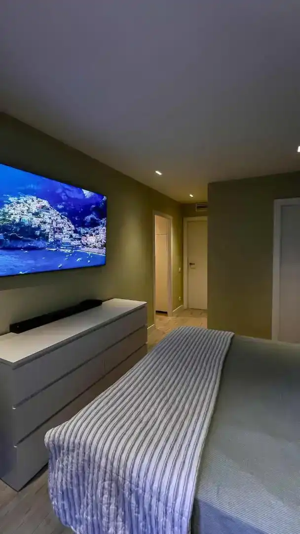 Schlafzimmer von Wohnung zum Verkauf in Mataró mit Klimaanlage und Balkon
