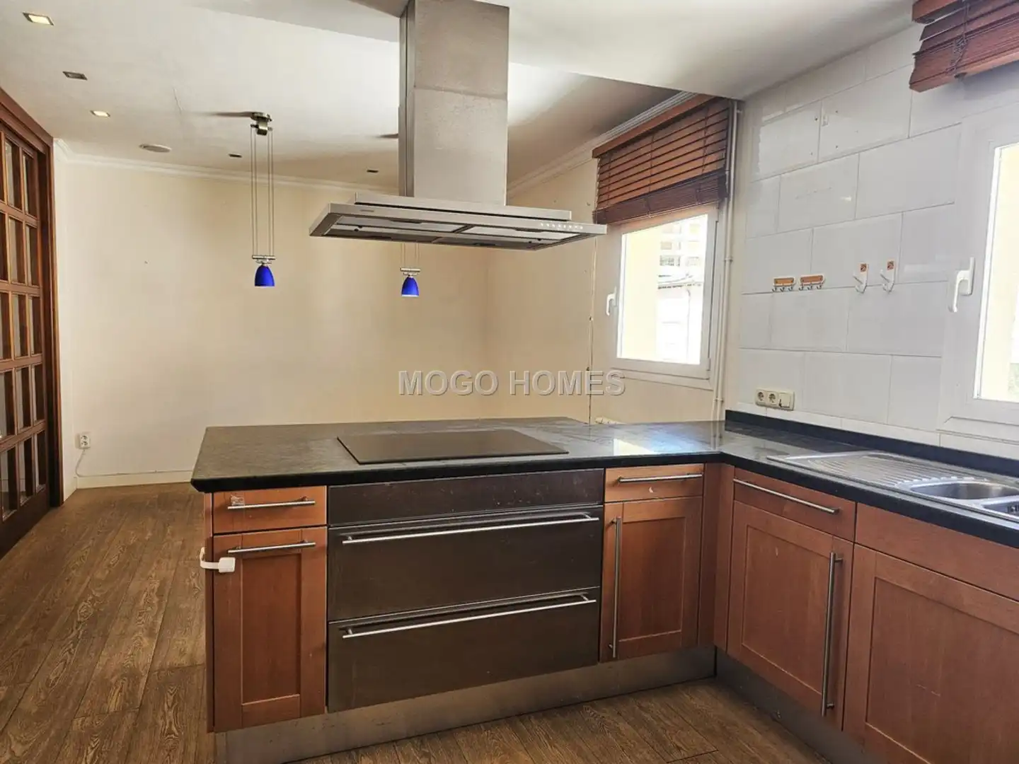 Kitchen of Attic for sale in  Palma de Mallorca  with Air Conditioner, Parquet flooring and Terrace