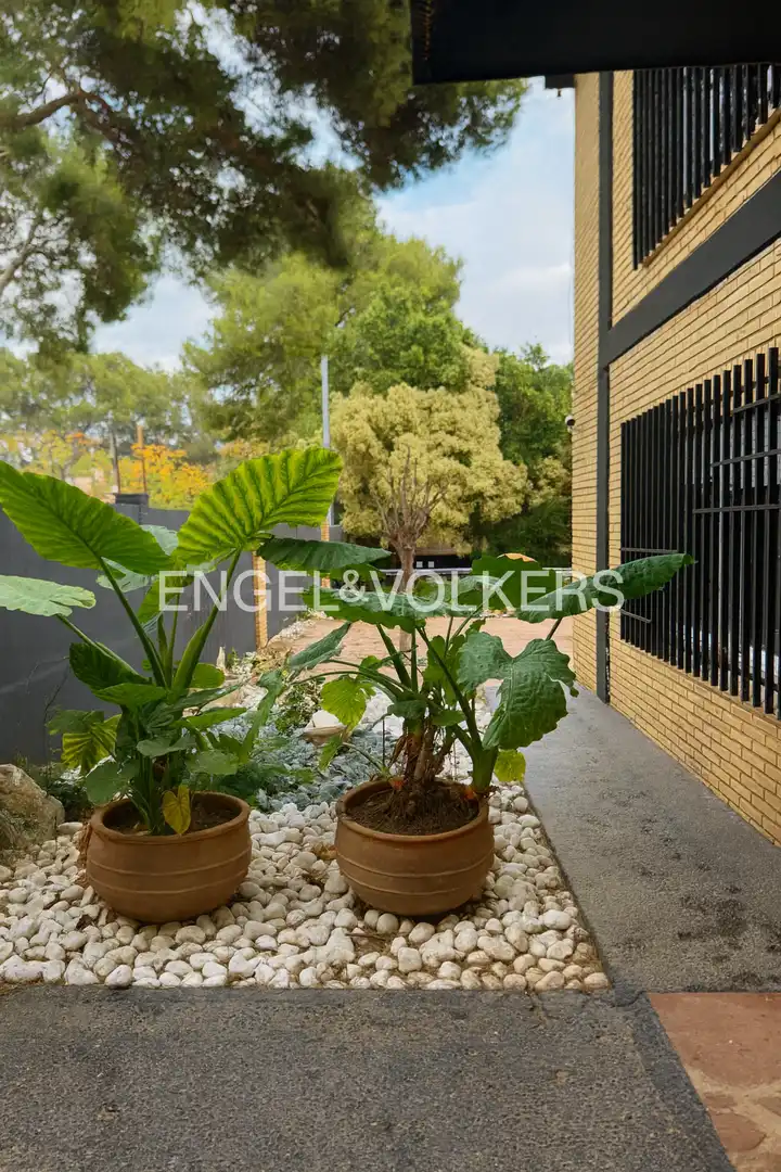 Terraza de Casa o chalet de alquiler en Paterna con Aire acondicionado, Calefacción y Jardín privado