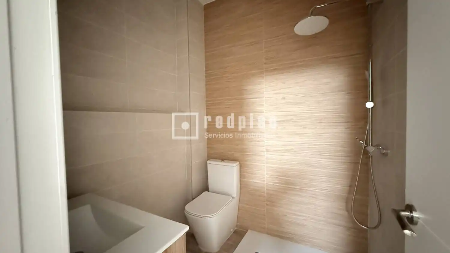 Baño de Estudio en venta en Málaga con Aire acondicionado, Calefacción y Terraza