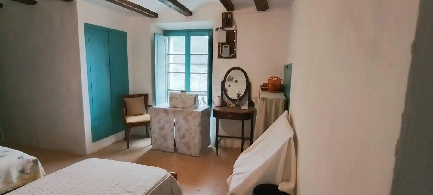 Dormitori de Finca rústica en venda en Tortosa amb Jardí privat i Moblat