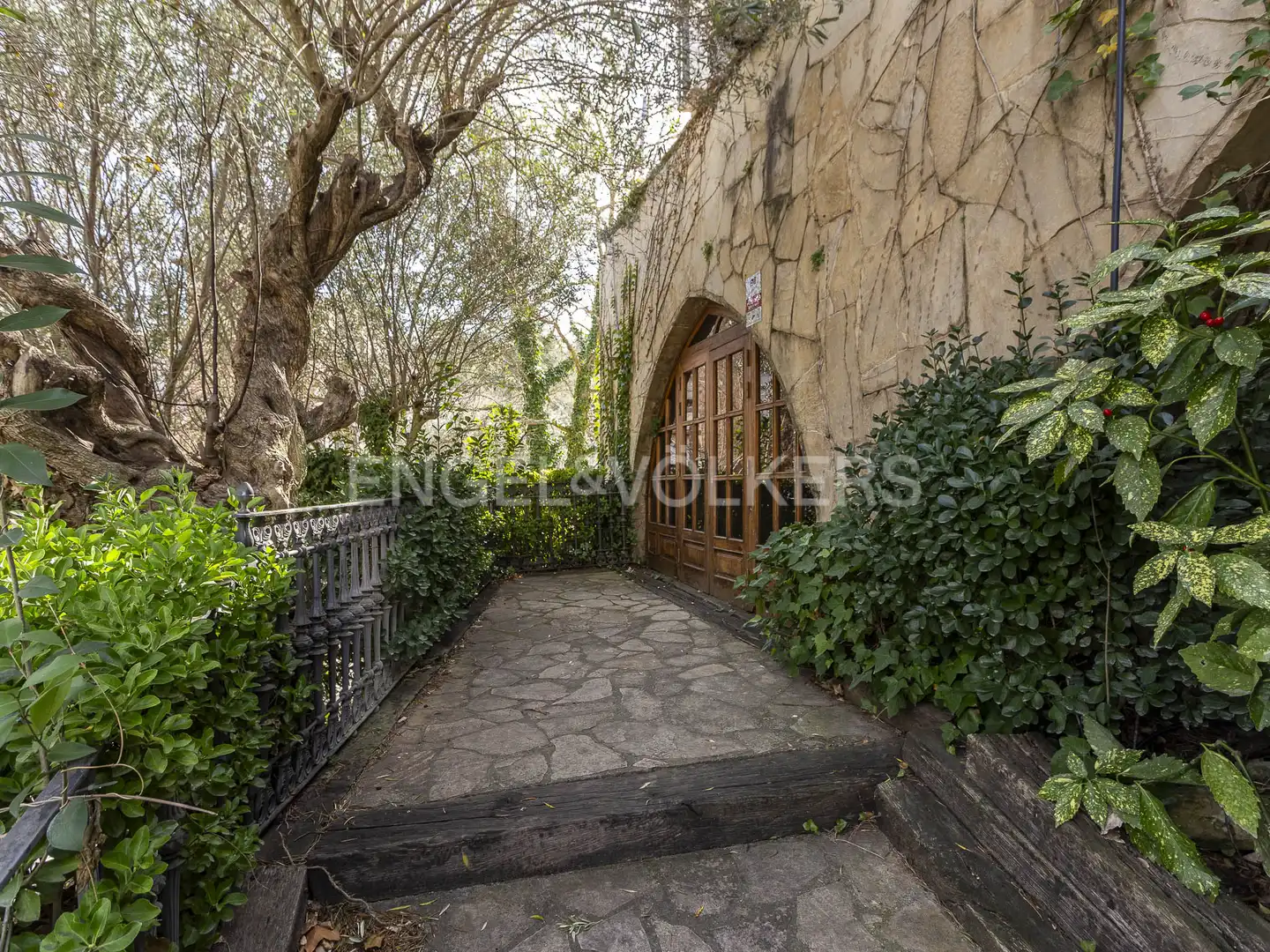 Business premises to rent in Vallirana, imagen 37
