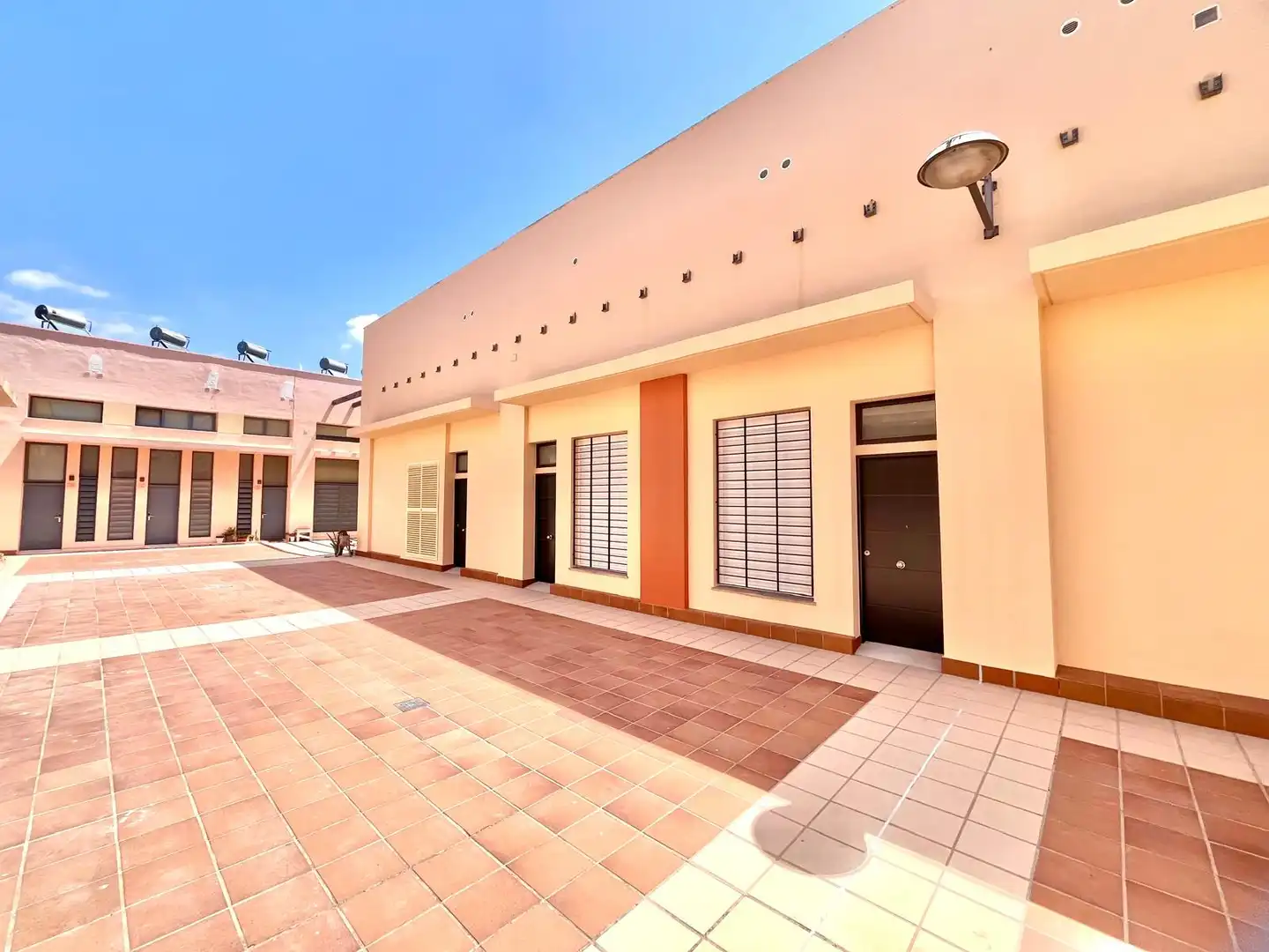 Local comercial en venda a Novo Sancti Petri, imagen 4