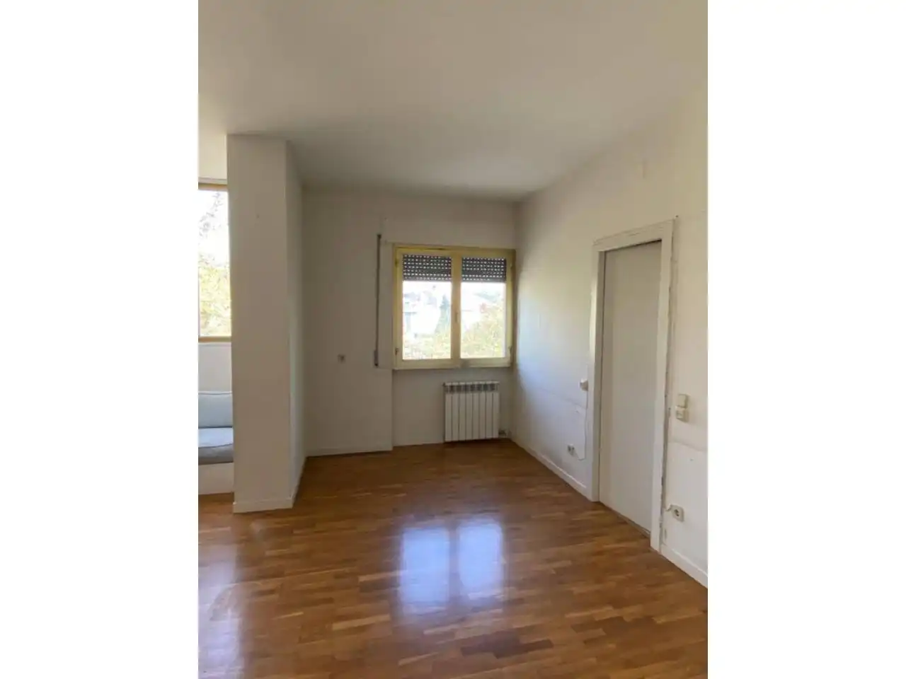 Wohnung zur Miete in Calle Republica, Centre