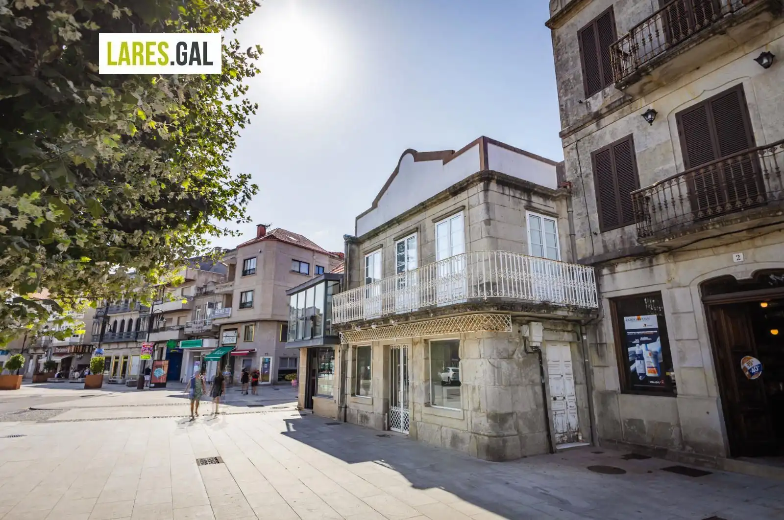 Vista exterior de Casa o xalet en venda en Cangas  amb Terrassa i Traster