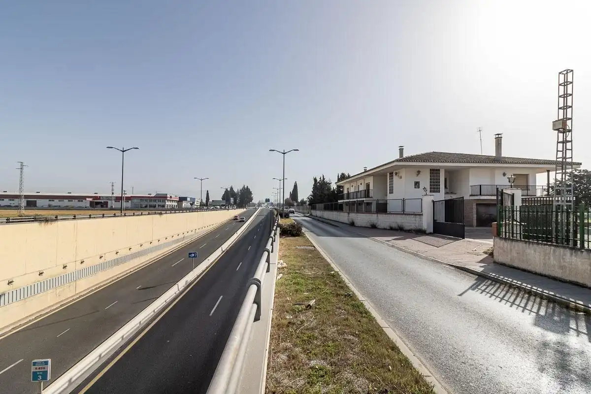 Vista exterior de Finca rústica en venda en Santa Fe amb Calefacció, Jardí privat i Terrassa