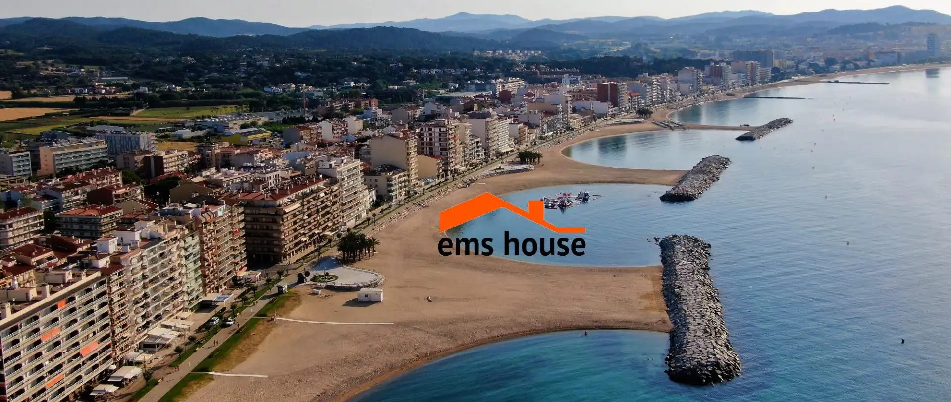Außenansicht von Wohnungen zum Verkauf in Calonge i Sant Antoni mit Klimaanlage, Heizung und Terrasse