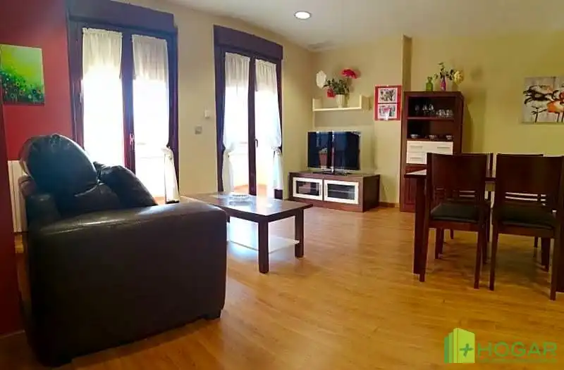 Apartment with lift to rent in Plaza de la Entrada 1