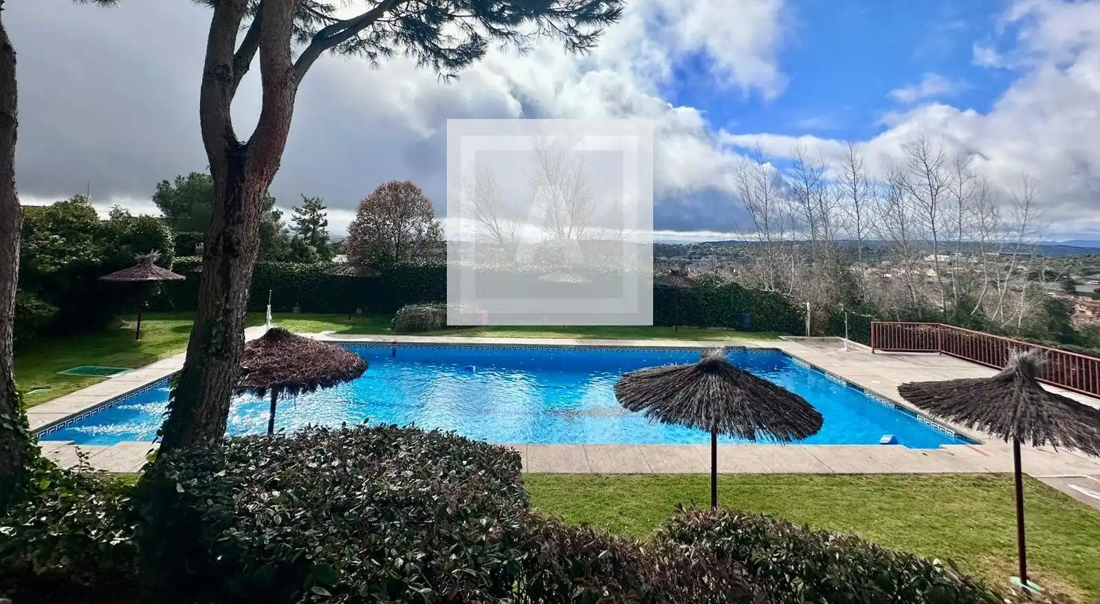 Piscina de Casa adosada en venta en Población de Arroyo con Aire acondicionado, Calefacción y Jardín privado