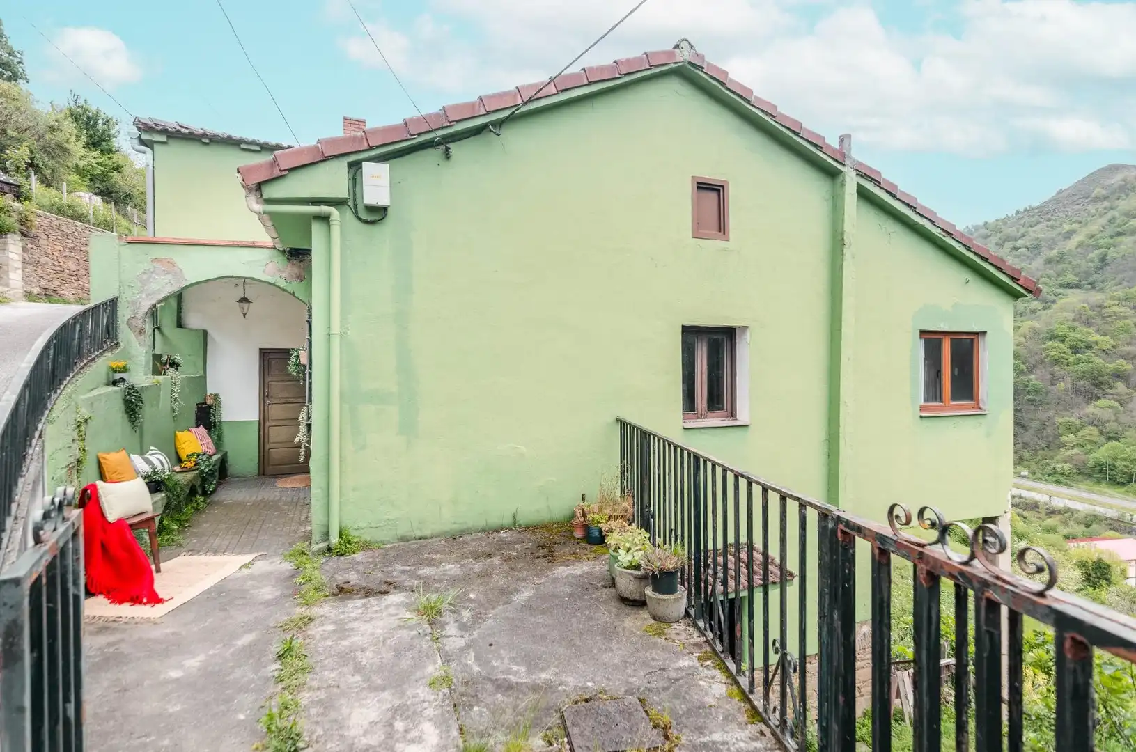 Exterior view of Houses for sale in Aller