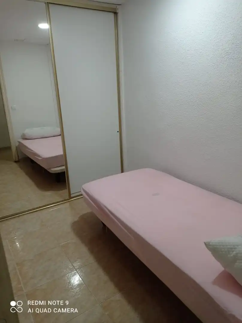Schlafzimmer von Wohnung zur Miete in Alicante / Alacant mit Möbliert