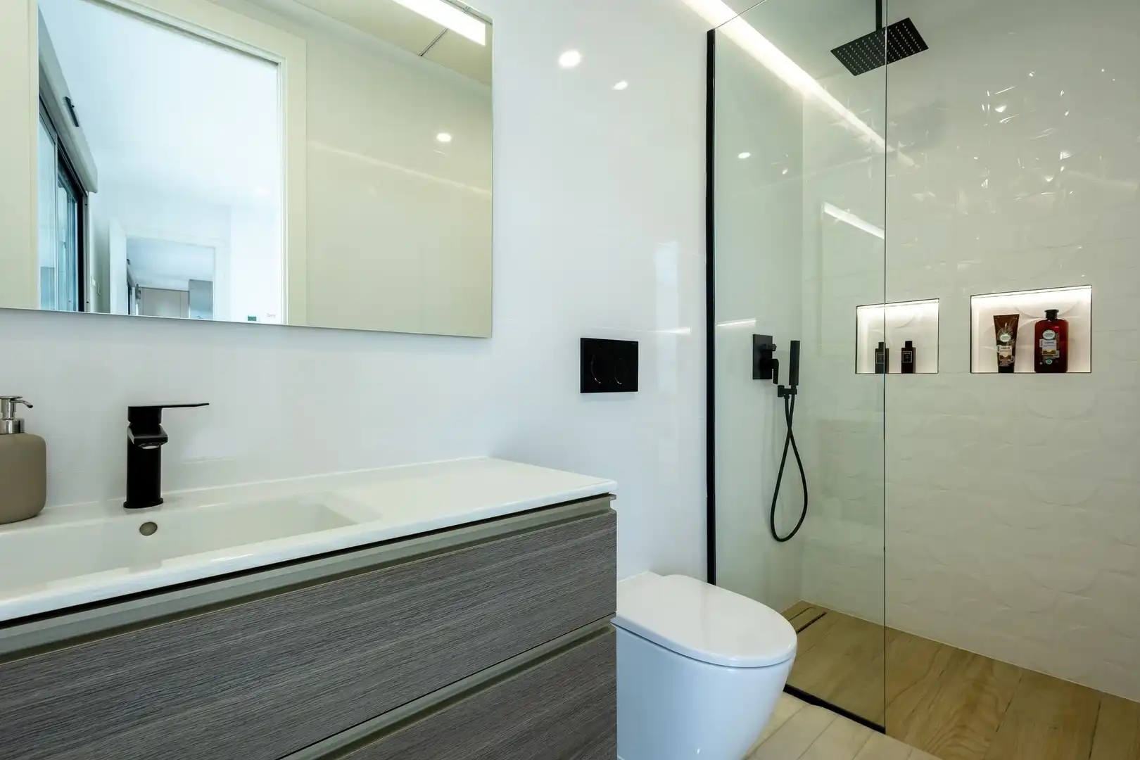 Bathroom of Attic for sale in Torrevieja  with Terrace