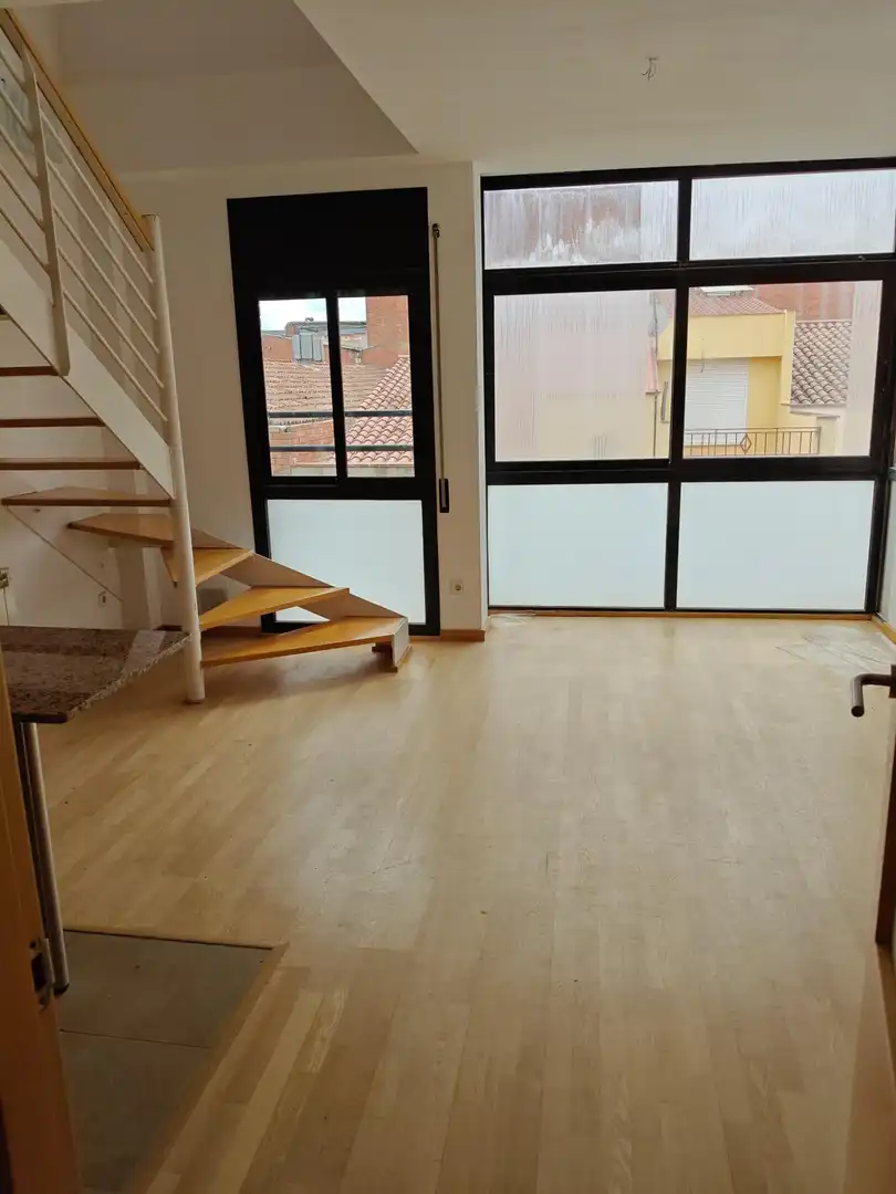 Sala d'estar de Dúplex en venda en Terrassa amb Calefacció, Terrassa i Traster
