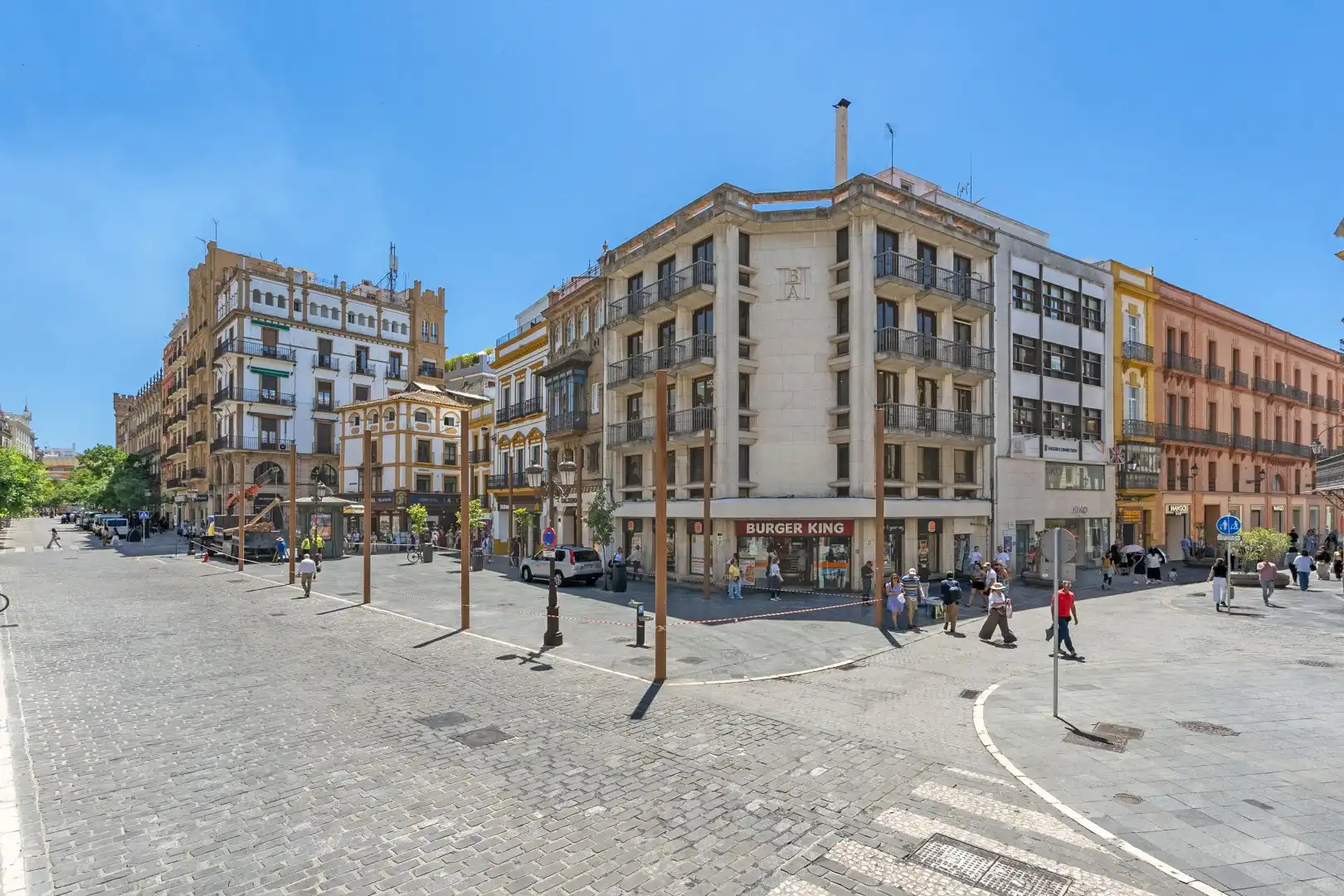 Vista exterior de Ático en venta en Sevilla con Aire acondicionado y Amueblado