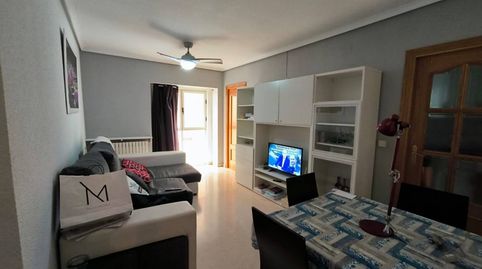 Foto 2 de Apartamento de alquiler en Centro, Albacete Capital