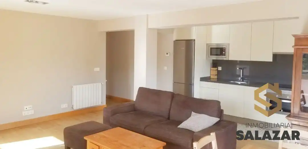 Wohnzimmer von Wohnung zur Miete in Urduliz mit Heizung und Möbliert