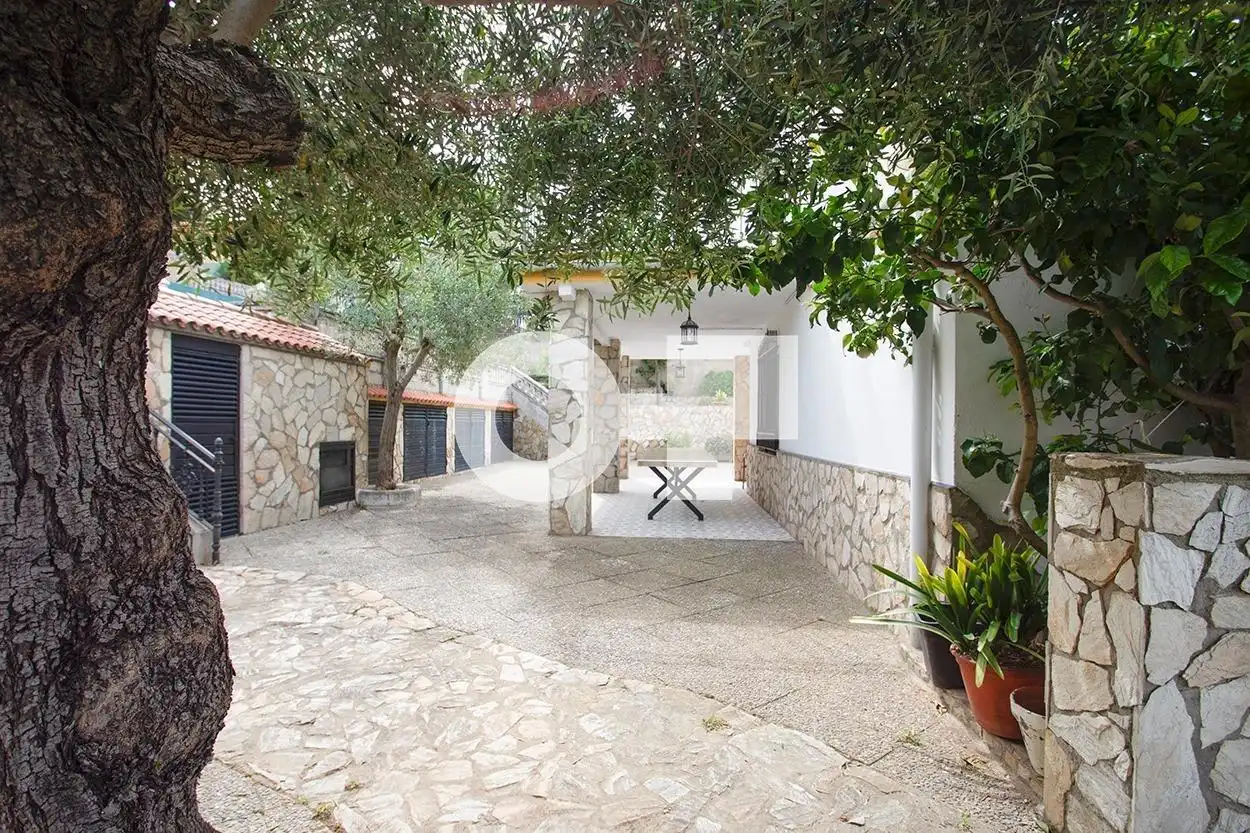 Jardí de Casa o xalet en venda en Tordera amb Calefacció, Terrassa i Piscina