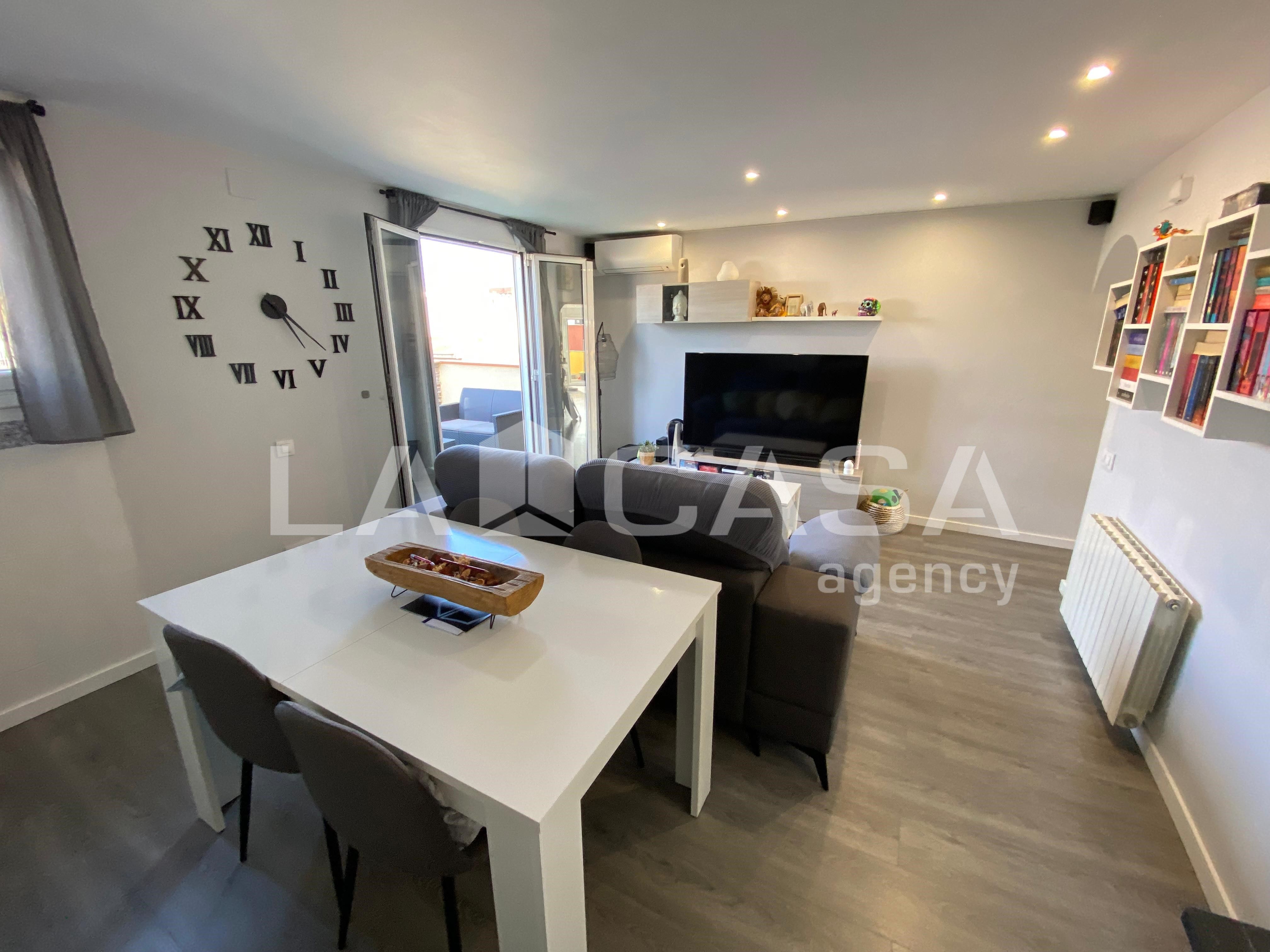 Sala de estar de Ático en venta en Badalona con Calefacción y Terraza