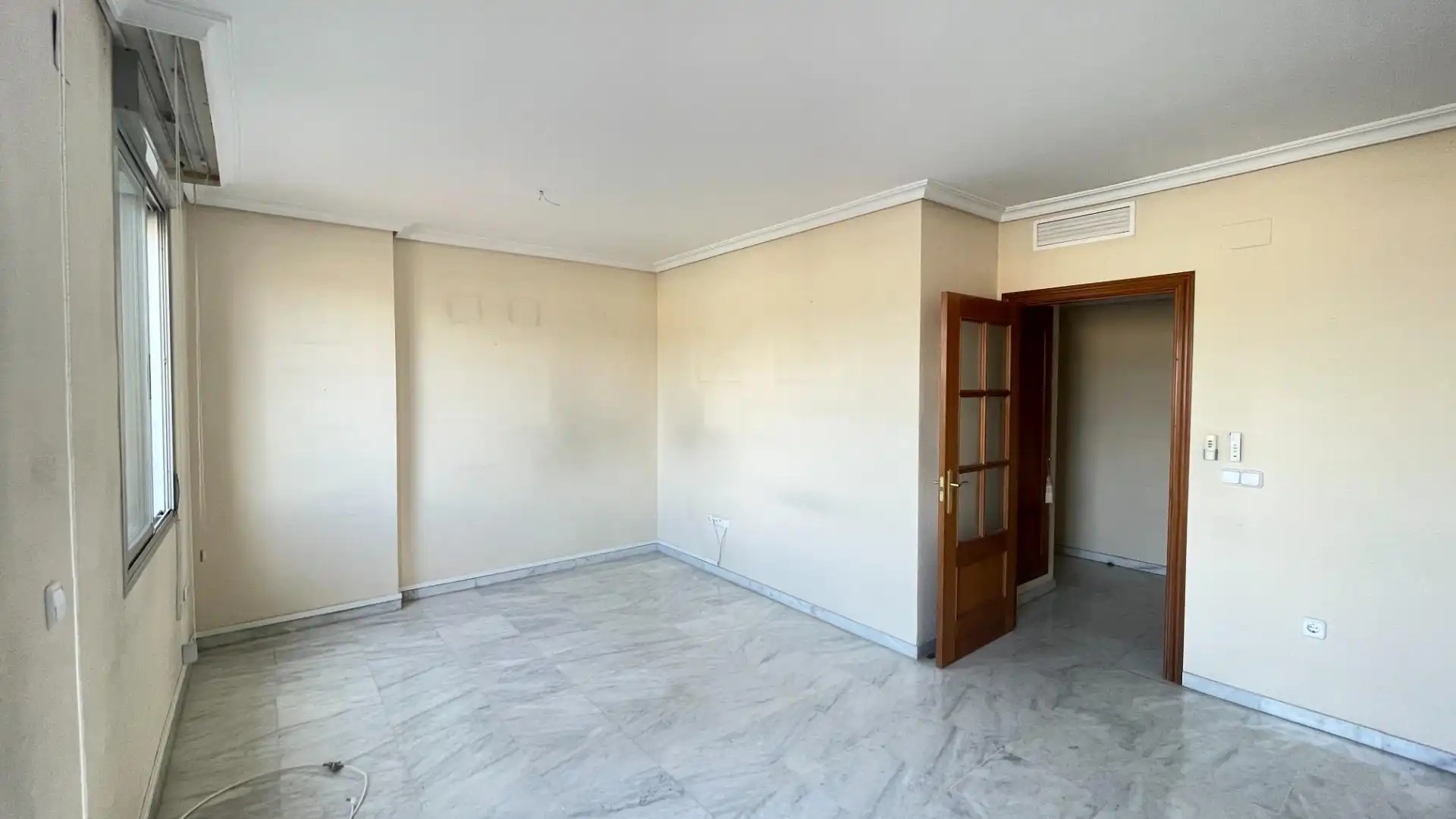 Schlafzimmer von Wohnung zum Verkauf in Córdoba mit Klimaanlage und Terrasse