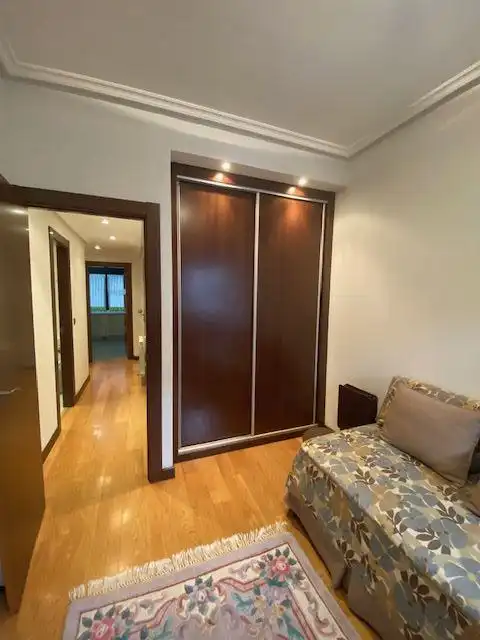 Habitación de Piso en venta en Oviedo  con Calefacción
