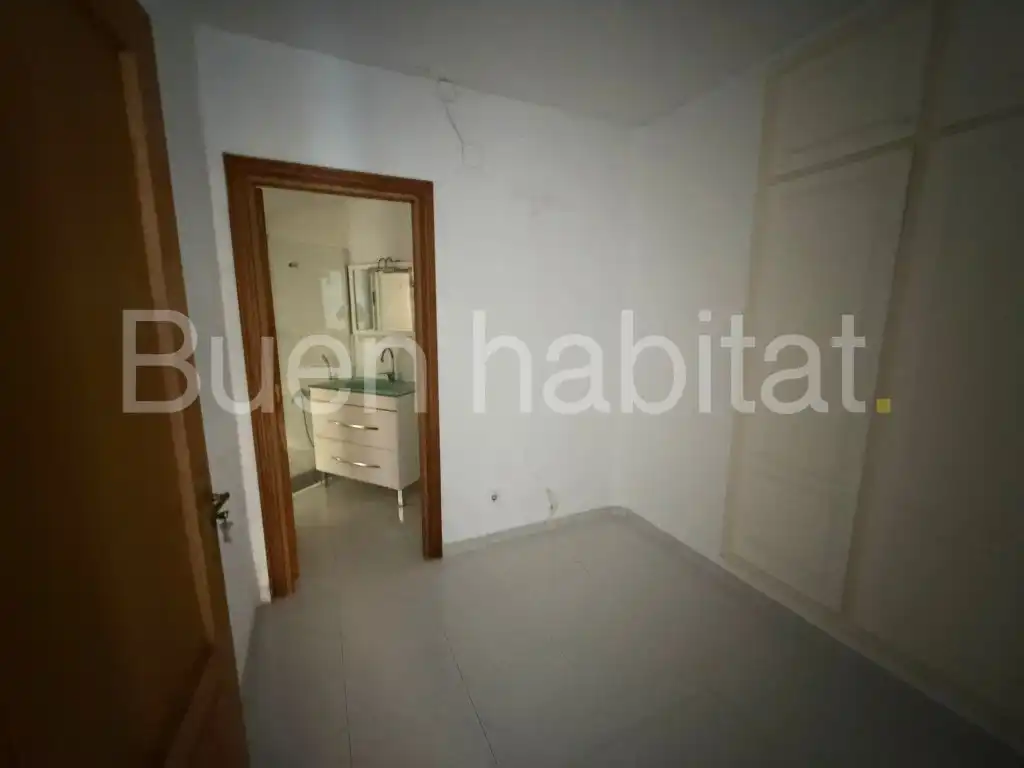 Flat with terrace for sale in Calle Pont (Del) 50, imagen 11