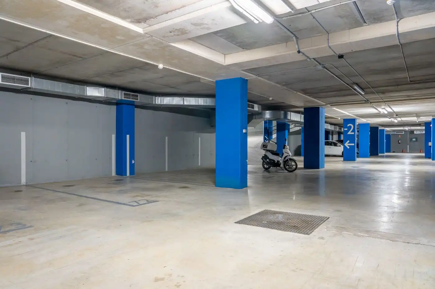 Parking of Garage for rent in L'Hospitalet de Llobregat