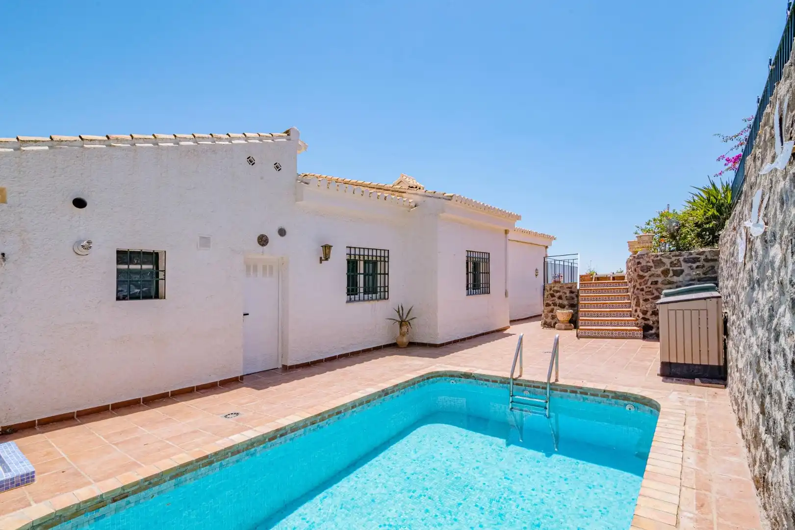 Piscina de Casa o chalet en venta en Almuñécar con Terraza y Piscina