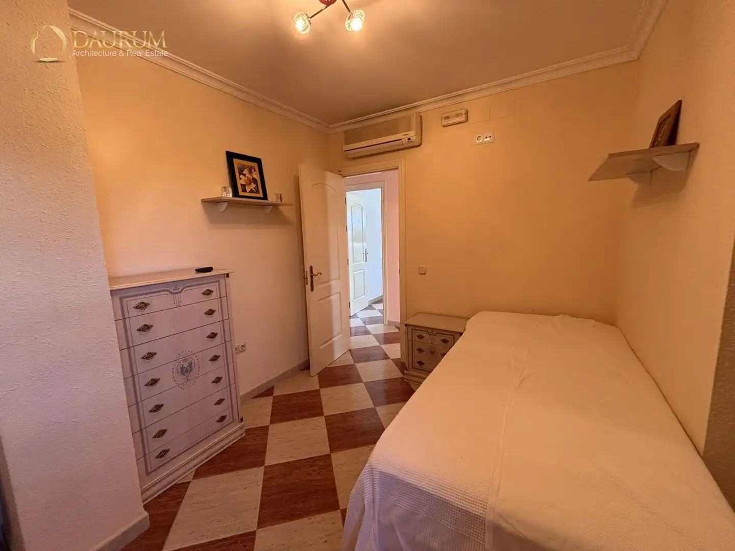 Habitación de Casa o chalet en venta en Alhaurín de la Torre con Aire acondicionado, Terraza y Trastero