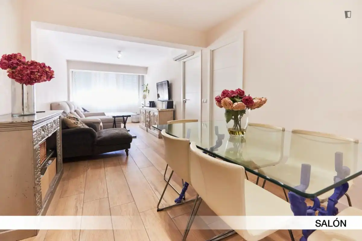 Habitación en Triana Este