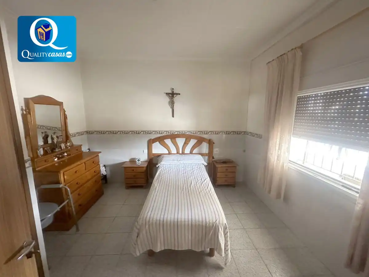 Habitación de Casa o chalet en venta en Crevillent con Terraza