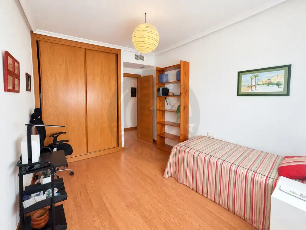 Habitación de Piso en venta en Cáceres con Aire acondicionado, Horno y Microondas