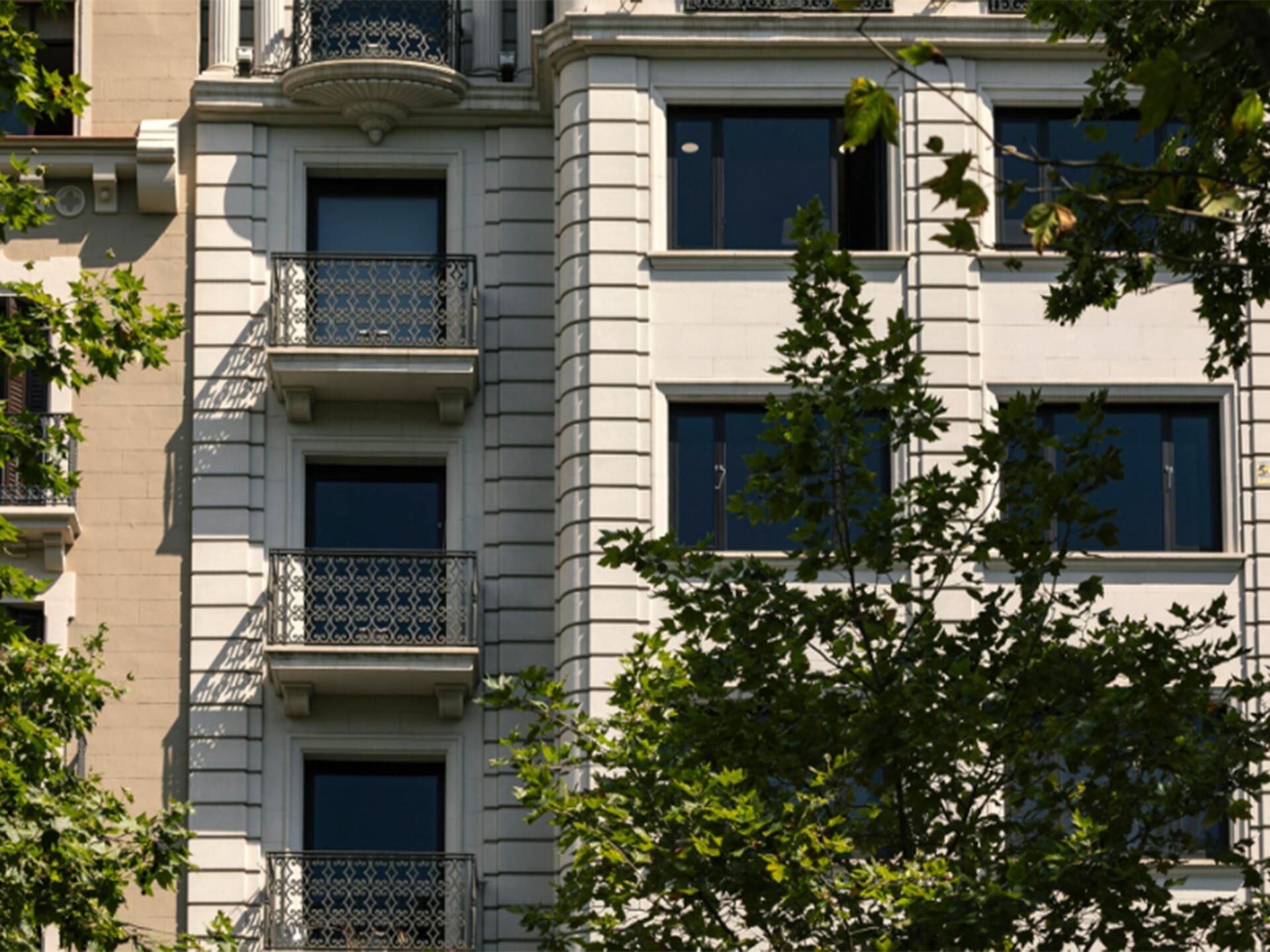 Außenansicht von Büro zur Miete in  Barcelona Capital mit Klimaanlage und Abstellraum