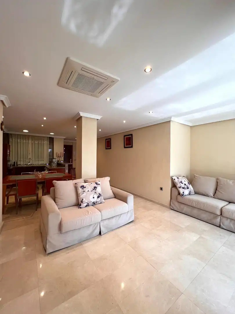 Wohnzimmer von Maisonette zum Verkauf in Torrevieja mit Balkon