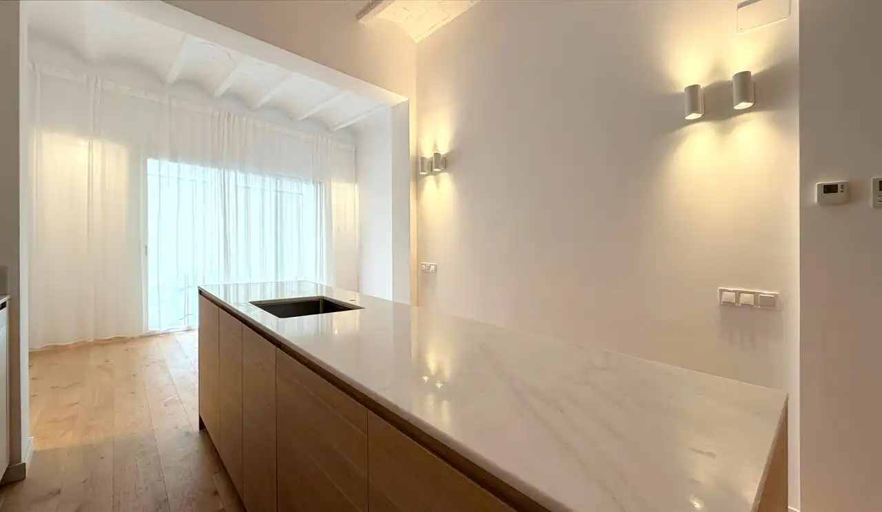 Kitchen of Flat for sale in Barcelona  with Air Conditioner, Parquet flooring and Terrace