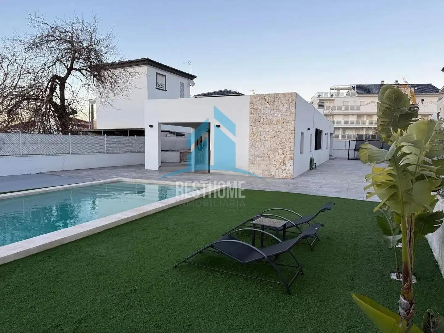 Exterior view of Houses for sale in Oliva  with Air Conditioner, Heating and Private garden