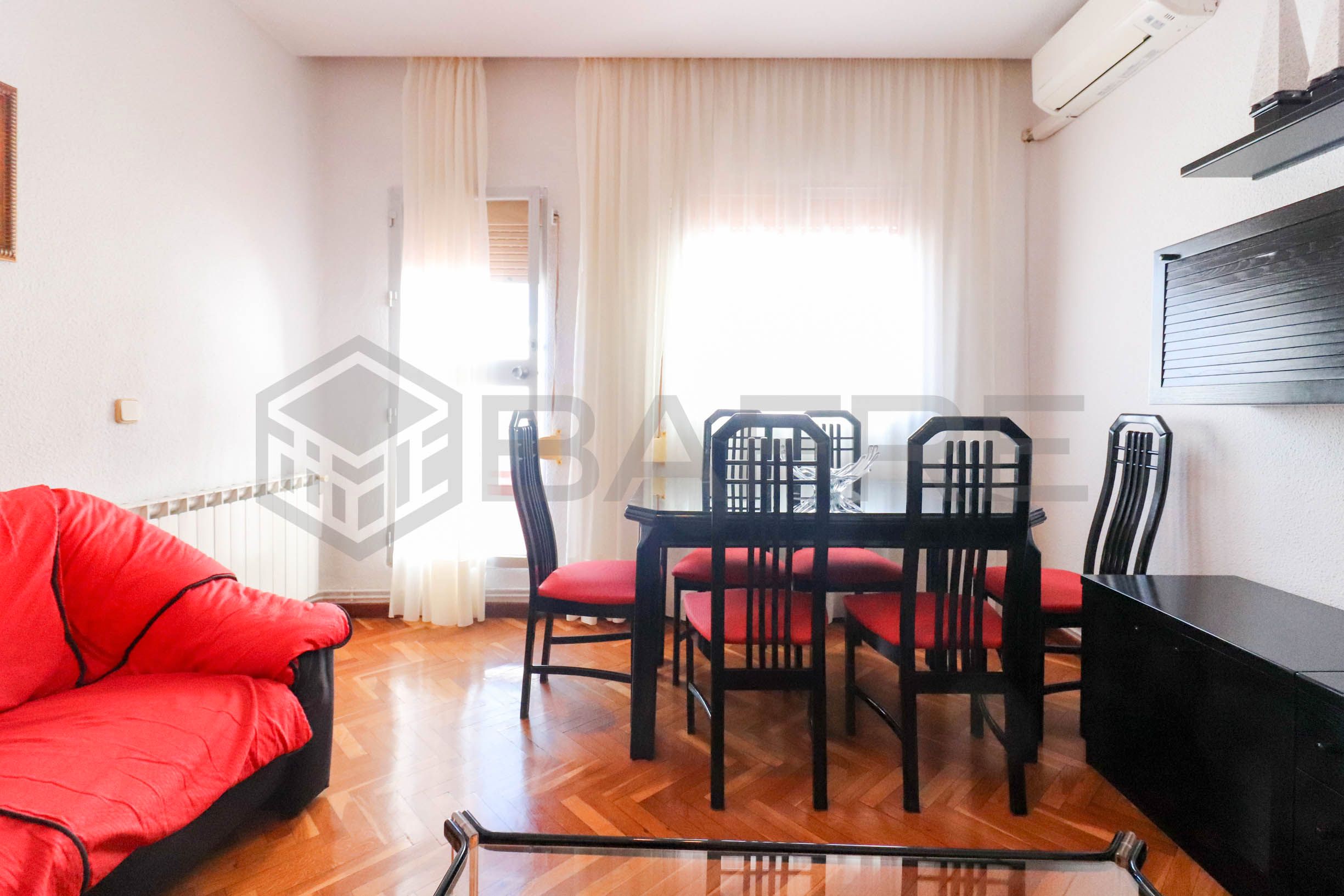 Living room of Flat for sale in  Madrid Capital  with Air Conditioner, Heating and Terrace