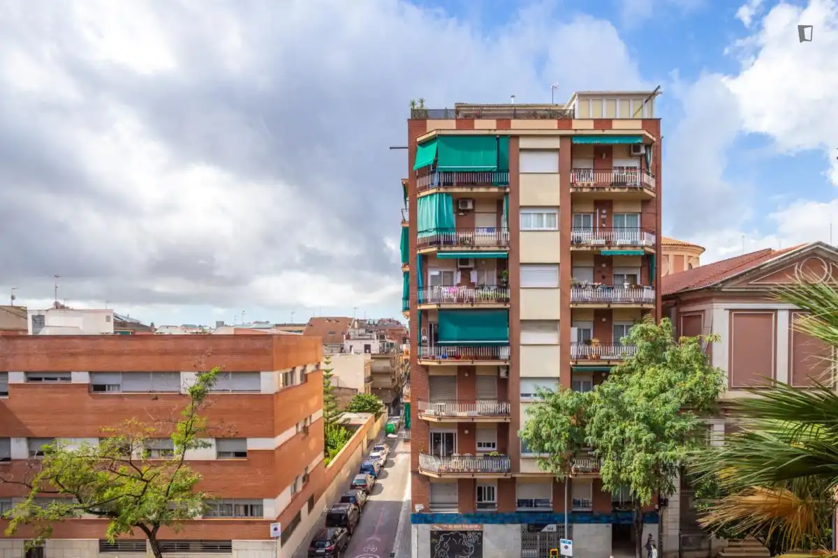 Vista exterior de Casa o xalet per a compartir en Gràcia
