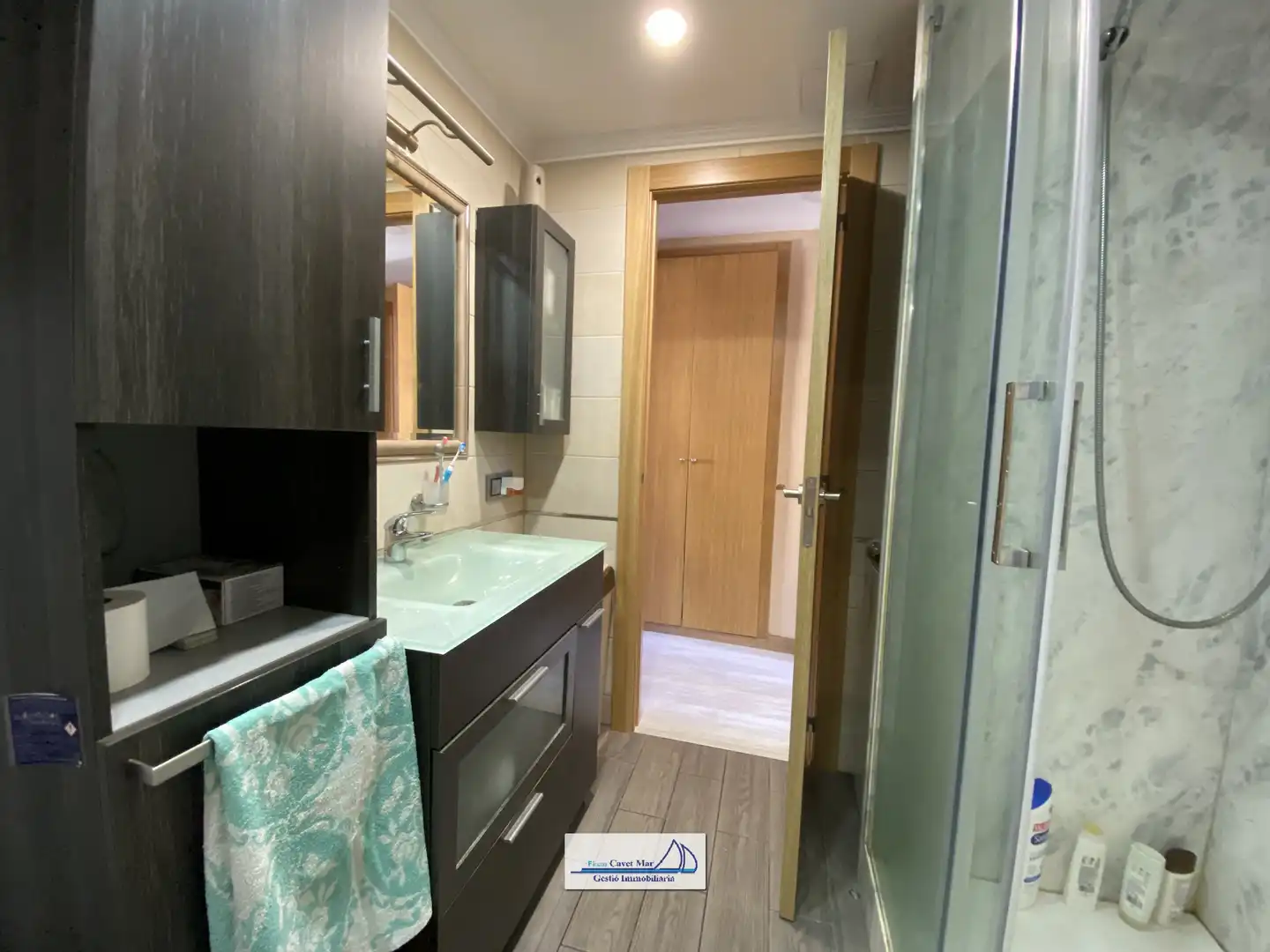 Bany de Apartament en venda en Cambrils amb Parquet, Moblat i Piscina comunitària