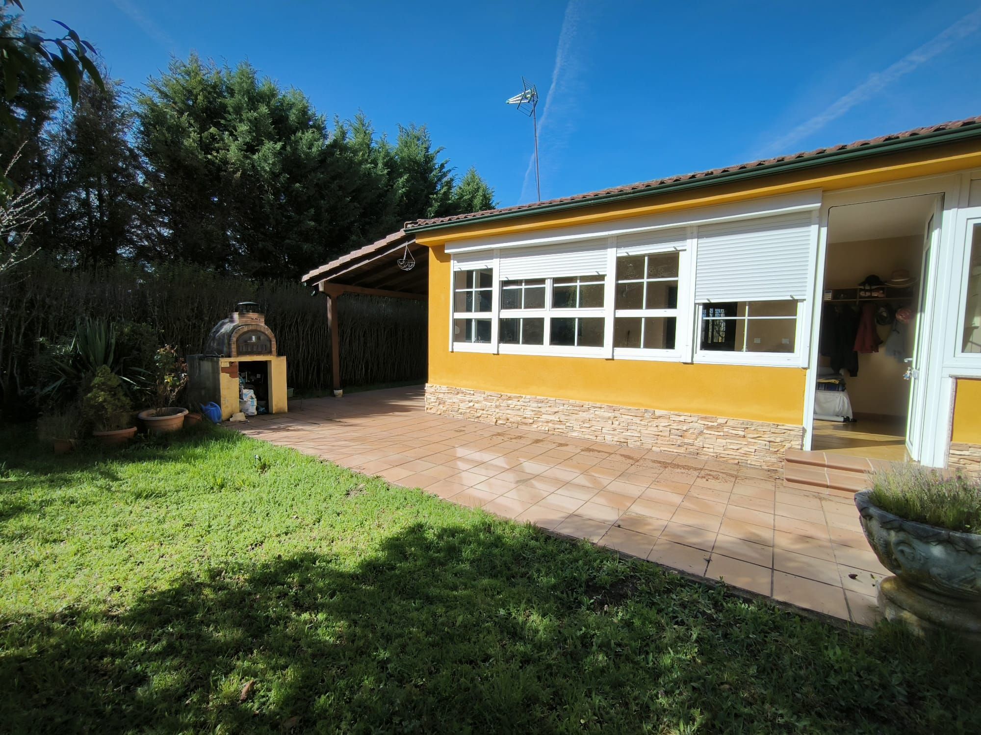 Jardí de Casa o xalet en venda en Santa Colomba de Curueño amb Calefacció, Jardí privat i Traster
