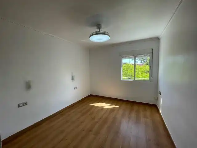 Habitación de Piso de alquiler en Cartagena con Aire acondicionado, Amueblado y Alarma