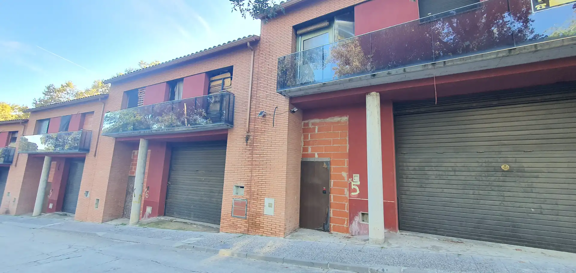 Adossat en venda a Carrer de Matagalls 1