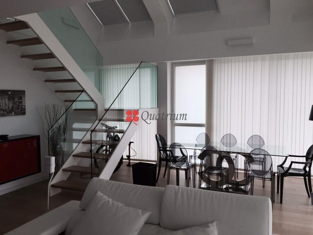 Dúplex en venta en Santiago de Compostela  con Trastero y Piscina comunitaria