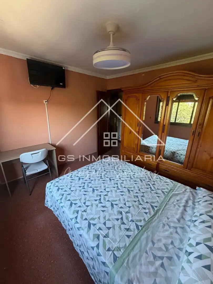 Bedroom of Flat for rent in Lucena