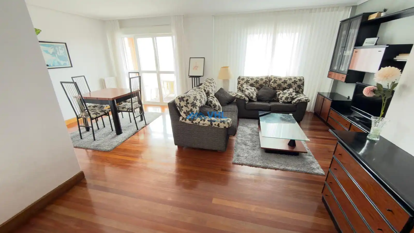 Sala de estar de Piso de alquiler en Castro-Urdiales con Calefacción, Terraza y Amueblado