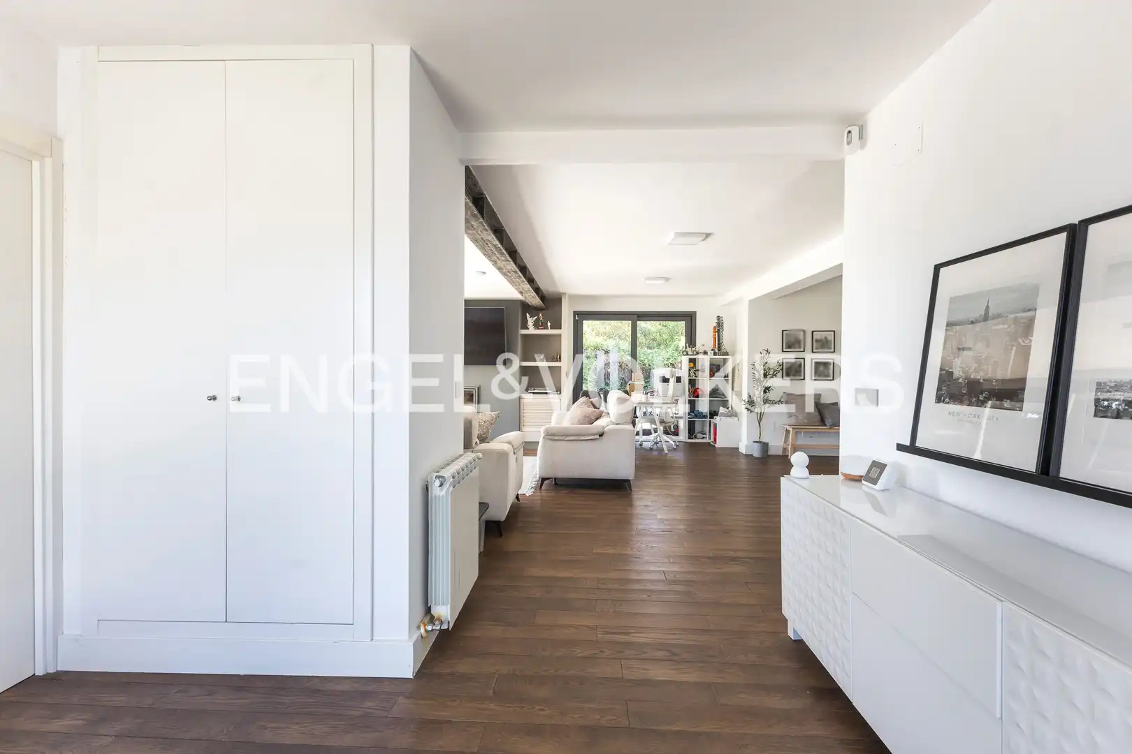 Sala de estar de Casa o chalet en venta en Paracuellos de Jarama con Aire acondicionado, Calefacción y Jardín privado